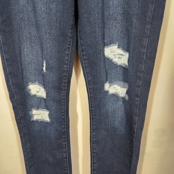 NWT Levi's PULL ON JEGGINGS BIG GIRLS Distressed Dark Wash Size 12 - Picture 3 of 9